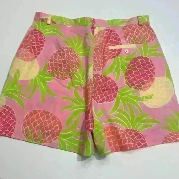 Lilly Pulitzer Size 10 Pineapple Shorts Item# 8W - Picture 3 of 4